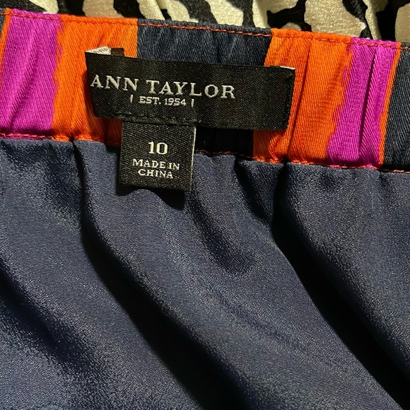 Ann Taylor Skirt - Picture 2 of 4